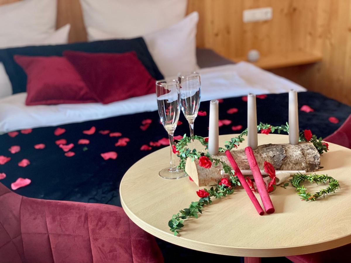 Hotel Wilder Mann Feuchtwangen Zewnętrze zdjęcie