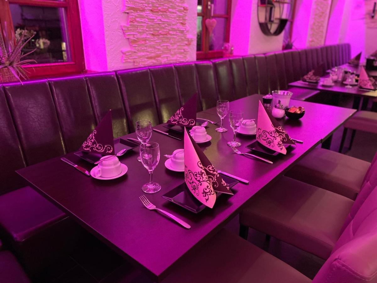 Hotel Wilder Mann Feuchtwangen Zewnętrze zdjęcie