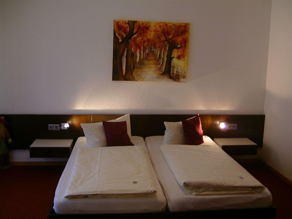 Hotel Wilder Mann Feuchtwangen Zewnętrze zdjęcie
